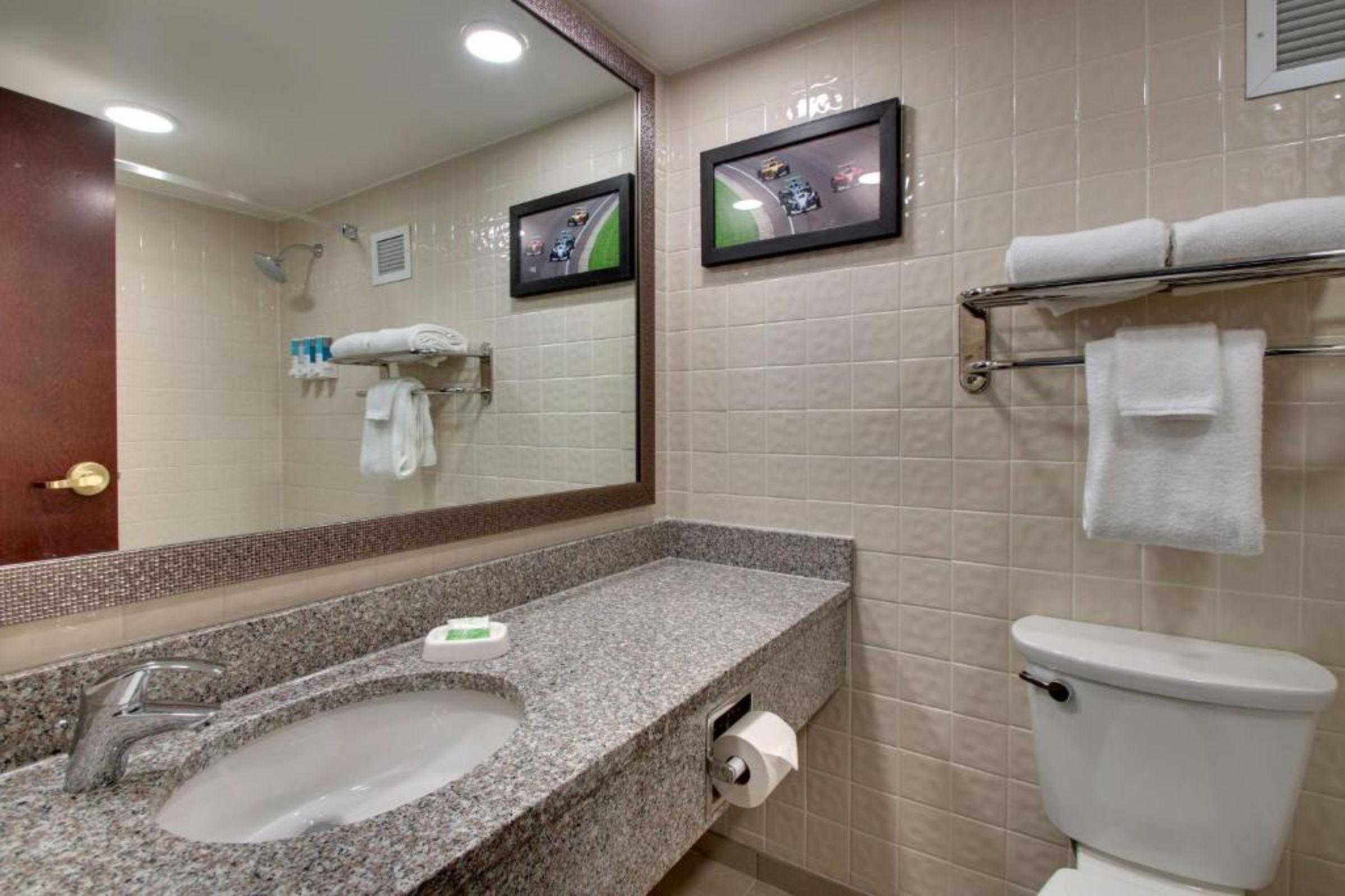 Best Western Plus Indianapolis North At Pyramids Εξωτερικό φωτογραφία